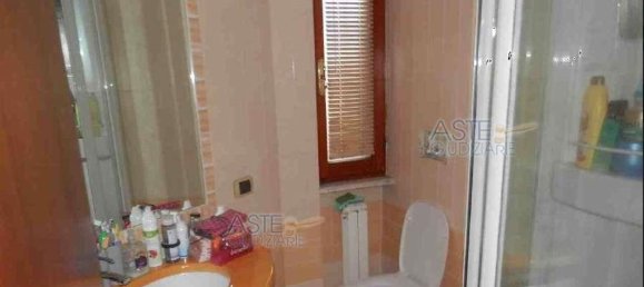 Apartamento de 6 divisões em Pistoia, Italy N.º 40763 6