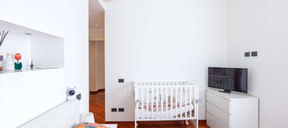 3 Schlafzimmer Wohnung in Rome, Italy, Nr. 296282 15