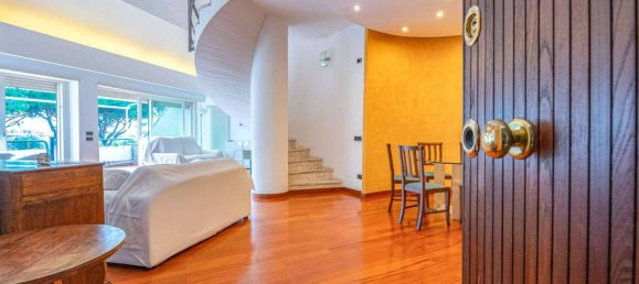 3 Schlafzimmer Wohnung in Rome, Italy, Nr. 296282 2