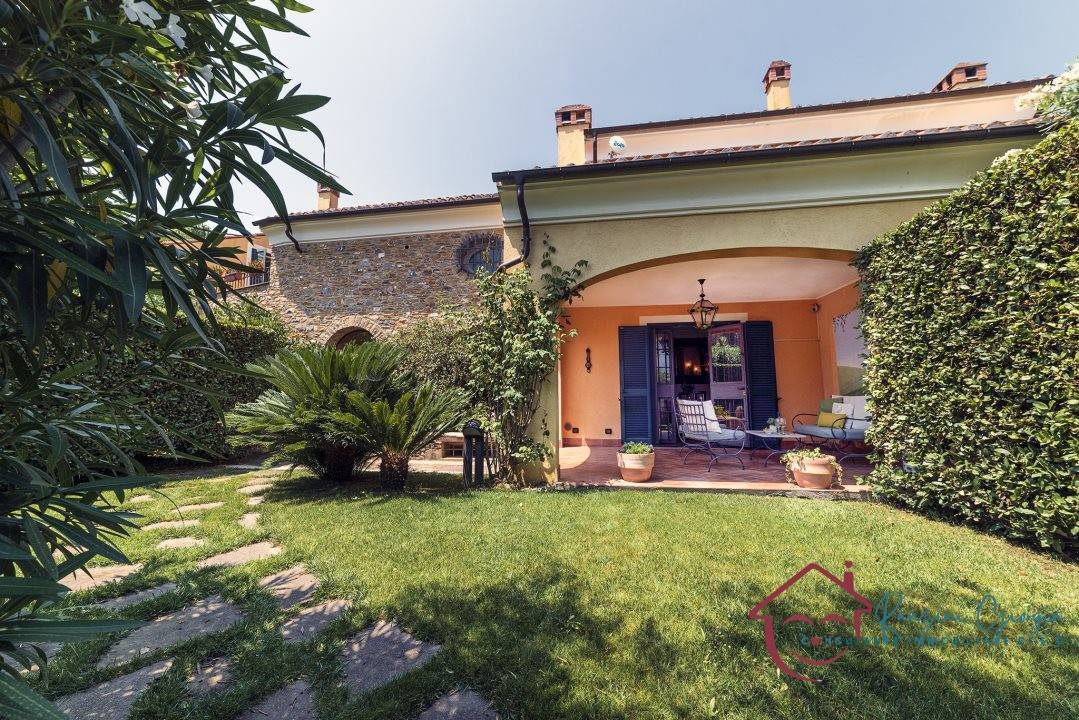 3 Schlafzimmer Haus in Garlenda, Italy, Nr. 272648