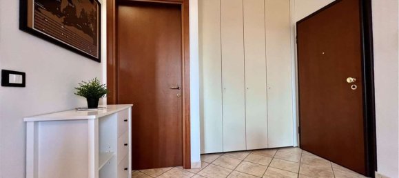 4 bedrooms Apartment in Carpi, Italy No. 336832 11