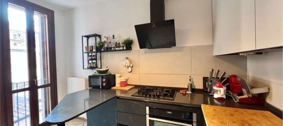 4 bedrooms Apartment in Carpi, Italy No. 336832 2
