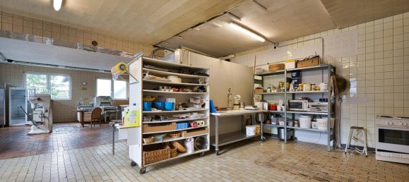 352m² Building in Timelkam, Austria No. 192610 6