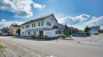 352m² Building in Timelkam, Austria No. 192610