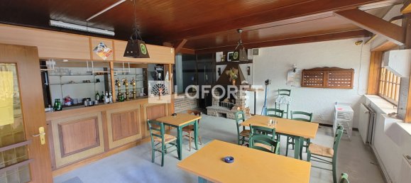 Edificio de 10 dormitorios en Dolving, France No. 64082 10