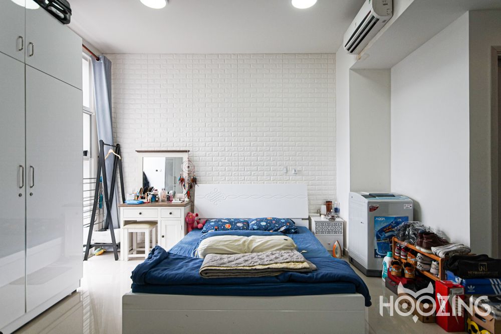 1 room Office in District 7, Vietnam No. 15944