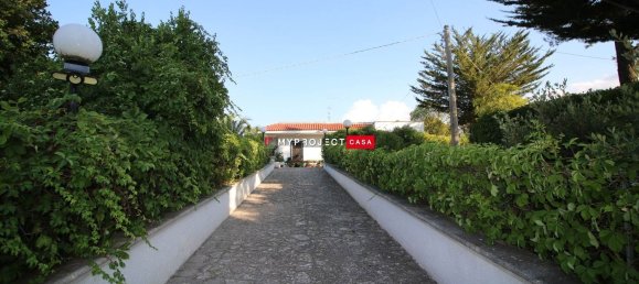 4 غرف نوم فيلا في Martina Franca, Italy رقم 325612 2