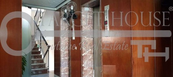 2 bedrooms Apartment in Milan, Italy No. 243382 2