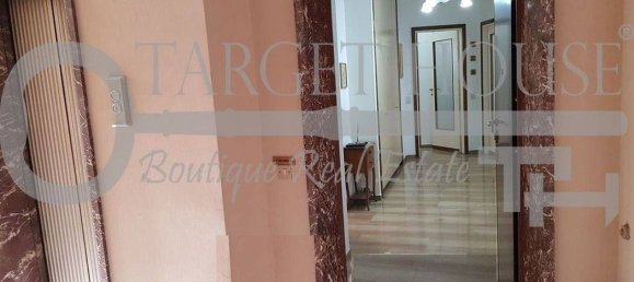 2 bedrooms Apartment in Milan, Italy No. 243382 7