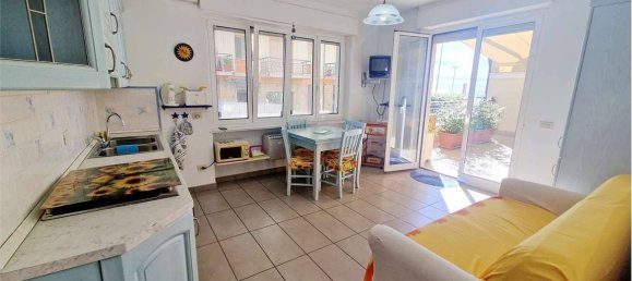 2 bedrooms Apartment in San Bartolomeo al Mare, Italy No. 111791 8