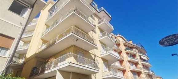2 bedrooms Apartment in San Bartolomeo al Mare, Italy No. 111791 17