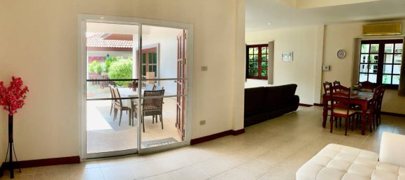 4 bedrooms Cafe / restaurant in Hua Hin, Thailand No. 8400 7