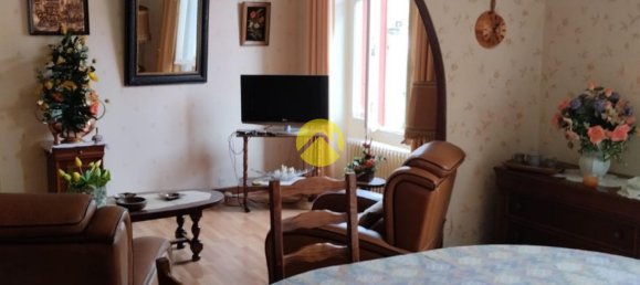 2 Schlafzimmer Haus in Vatan, France, Nr. 79665 7