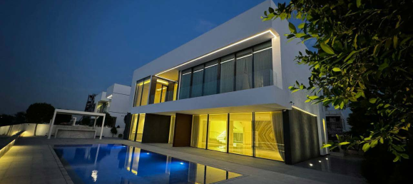 6 chambres Villa à Dubai, UAE No. 38089 2