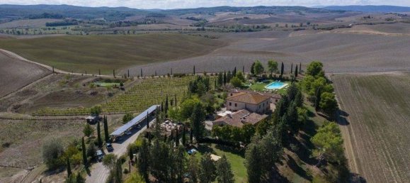 12 bedrooms Villa in Monteroni d'Arbia, Italy No. 138844 2