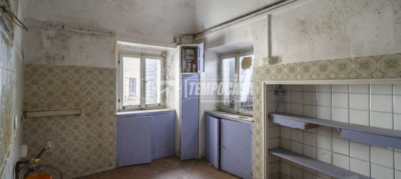 4 rooms Apartment in Macerata, Italy No. 275058 6
