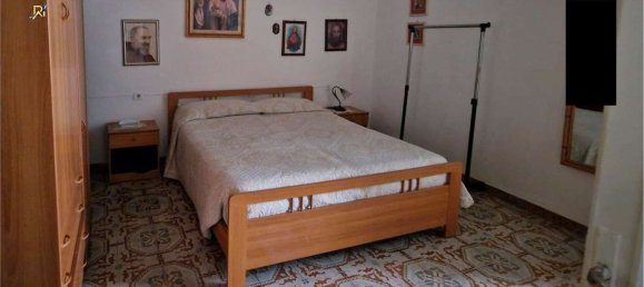 5 rooms Apartment in San Pietro Vernotico, Italy No. 42379 13