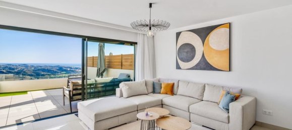3 bedrooms Penthouse in Mijas, Spain No. 179946 4