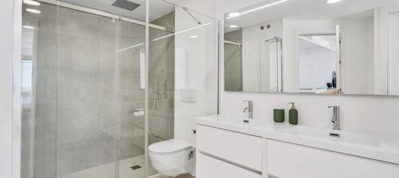 3 bedrooms Penthouse in Mijas, Spain No. 179946 10