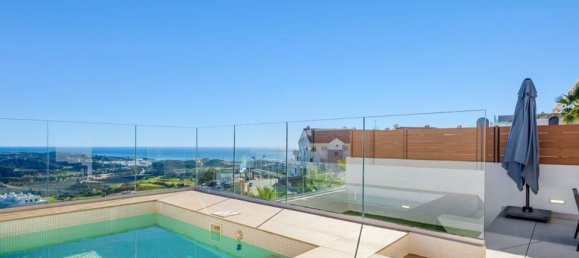 3 bedrooms Penthouse in Mijas, Spain No. 179946 2