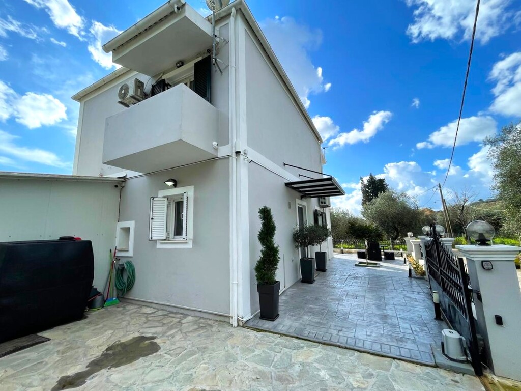 3 bedrooms Maisonette for sale in Corfu, Central Corfu and Diapontian Islands, Corfu, Ionian Islands, Peloponnese, Western Greece and the Ionian, Greece № 104338