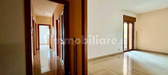 3 bedrooms Apartment in Rome, Italy No. 333559 8
