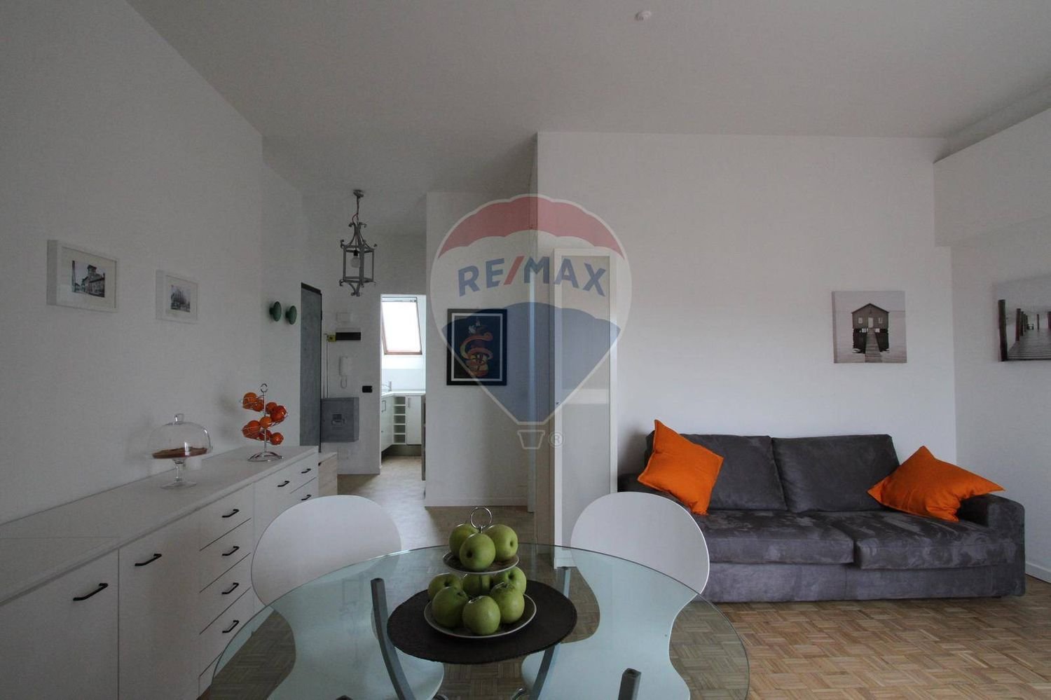 2 bedrooms Apartment in Milan, Italy No. 394573