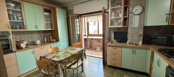 4 rooms Apartment in Catanzaro, Italy No. 122002 9