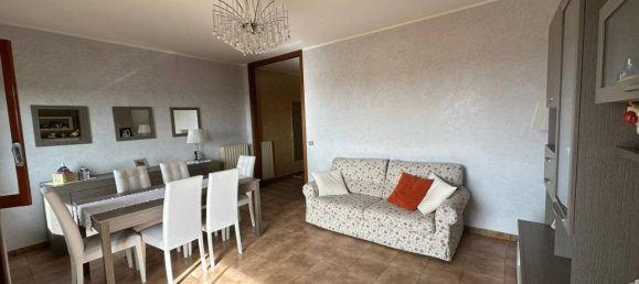 4 rooms Apartment in Catanzaro, Italy No. 122002 4