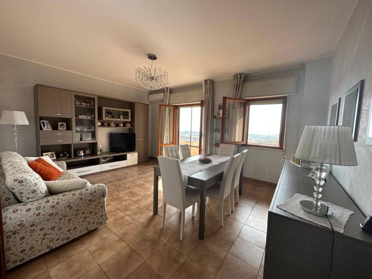 4 rooms Apartment in Catanzaro, Italy No. 122002