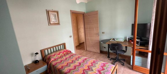 4 rooms Apartment in Catanzaro, Italy No. 122002 13