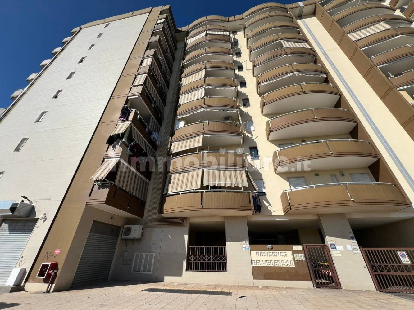 Apartamento T2 em Bari, Italy N.º 74303