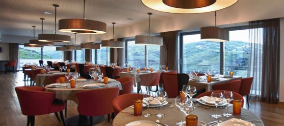 21 bedroom Hotel in Samodaes, Portugal No. 56422 3