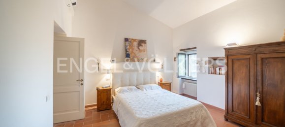 4 bedrooms House in Perugia, Italy No. 131283 9