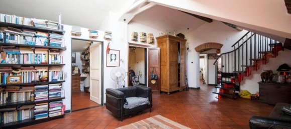 8 rooms Penthouse in Genoa, Italy No. 30166 6