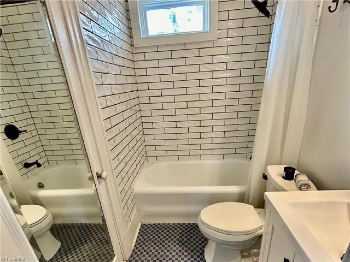 3 bedrooms House in Greensboro, USA No. 432359