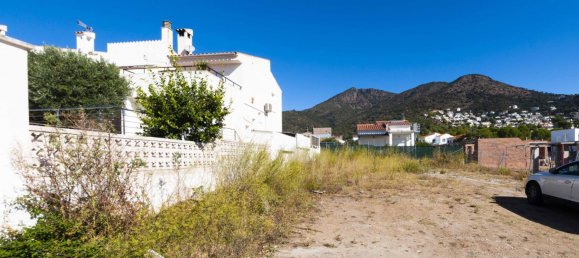  Land in Roses, Spain No. 113542 3