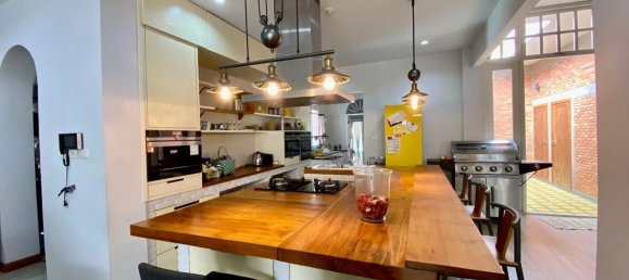 6 bedrooms Cafe / restaurant in Chiang Mai, Thailand No. 12723 2