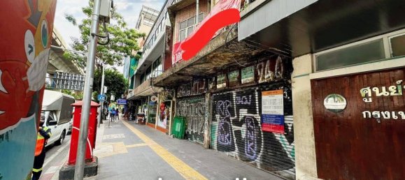 217.6m² Commercial property in Bangkok, Thailand No. 13953 2