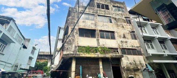 217.6m² Commercial property in Bangkok, Thailand No. 13953 7