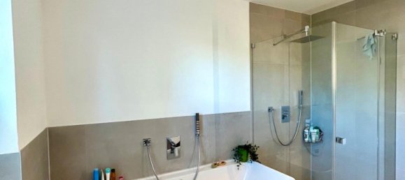 Таунхаус с 3 спальнями в Оффенбах, Германия № 291823 8