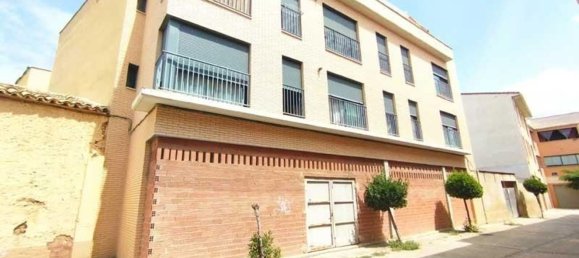 427m² Commercial property in Zaragoza, Spain No. 62895 6