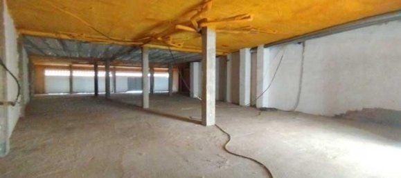 427m² Commercial property in Zaragoza, Spain No. 62895 12