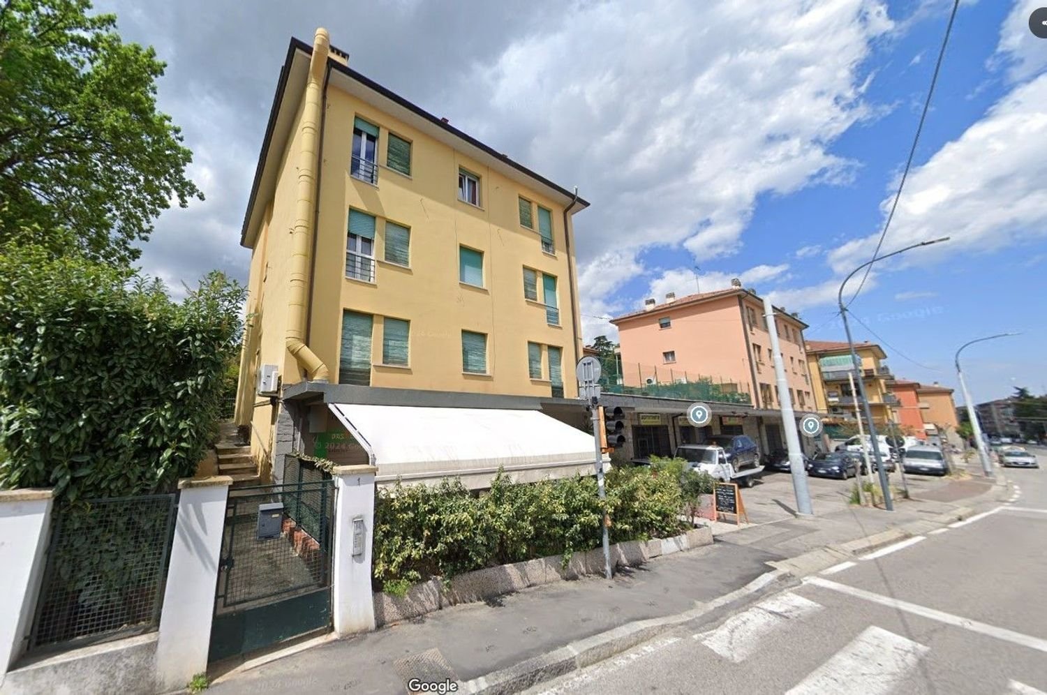 3 bedrooms Apartment in Bologna, Italy No. 403143