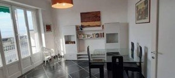 4-salle Appartement à Lavagna, Italy No. 144558 3