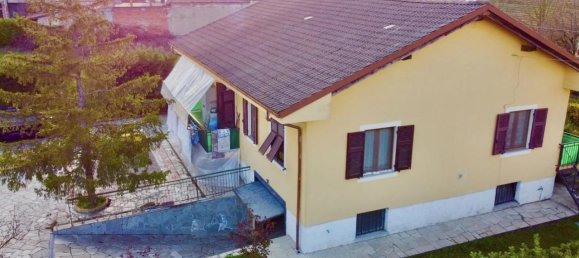 5 rooms Villa in Acqui Terme, Italy No. 144599 2