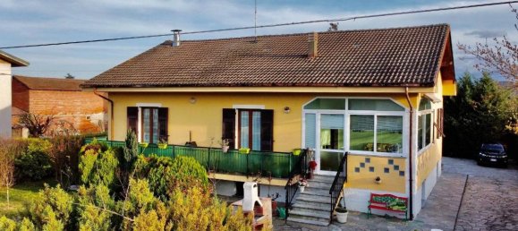 5 rooms Villa in Acqui Terme, Italy No. 144599 3