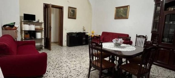 6 rooms House in Ottaviano, Italy No. 34562 4