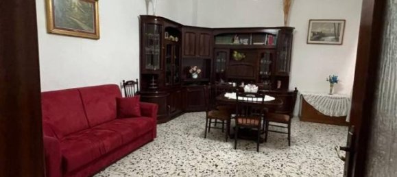 6 rooms House in Ottaviano, Italy No. 34562 8