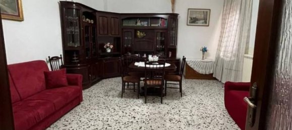 6 rooms House in Ottaviano, Italy No. 34562 5
